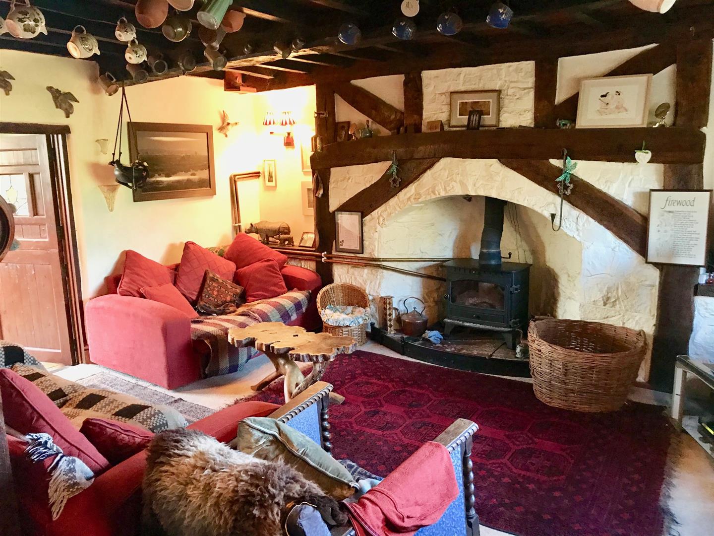 ANOTHER ROOM ASPECT